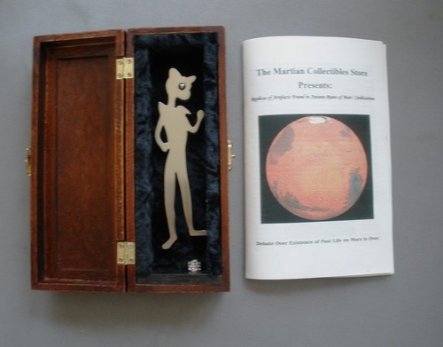 Martian mars alien cat goddess - martian,